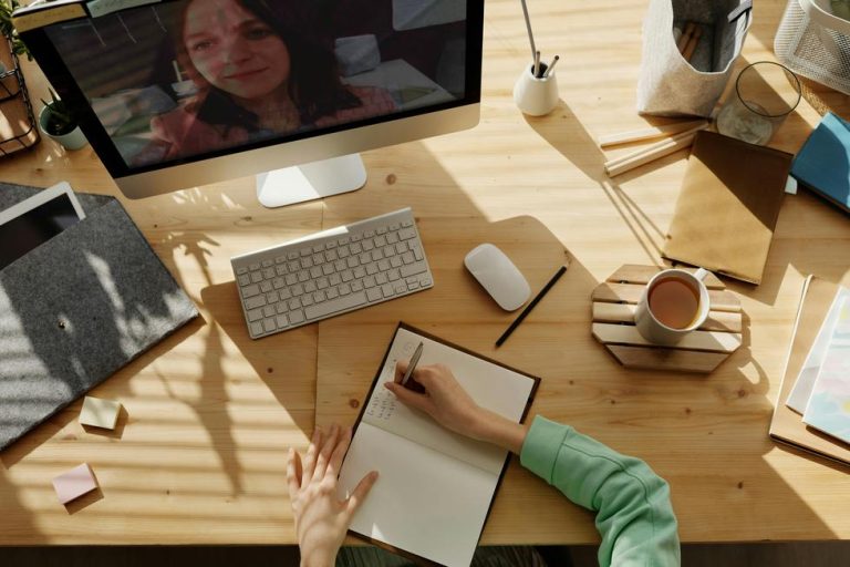 Đập tan sự nhàm chán với trống điện tử silicon siêu di động!