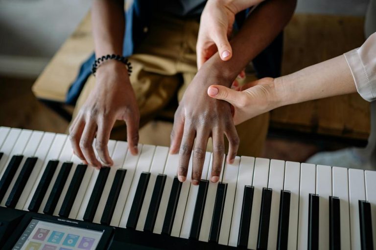 Bí quyết chọn đàn piano điện cho người mới bắt đầu: Lựa chọn hoàn hảo!